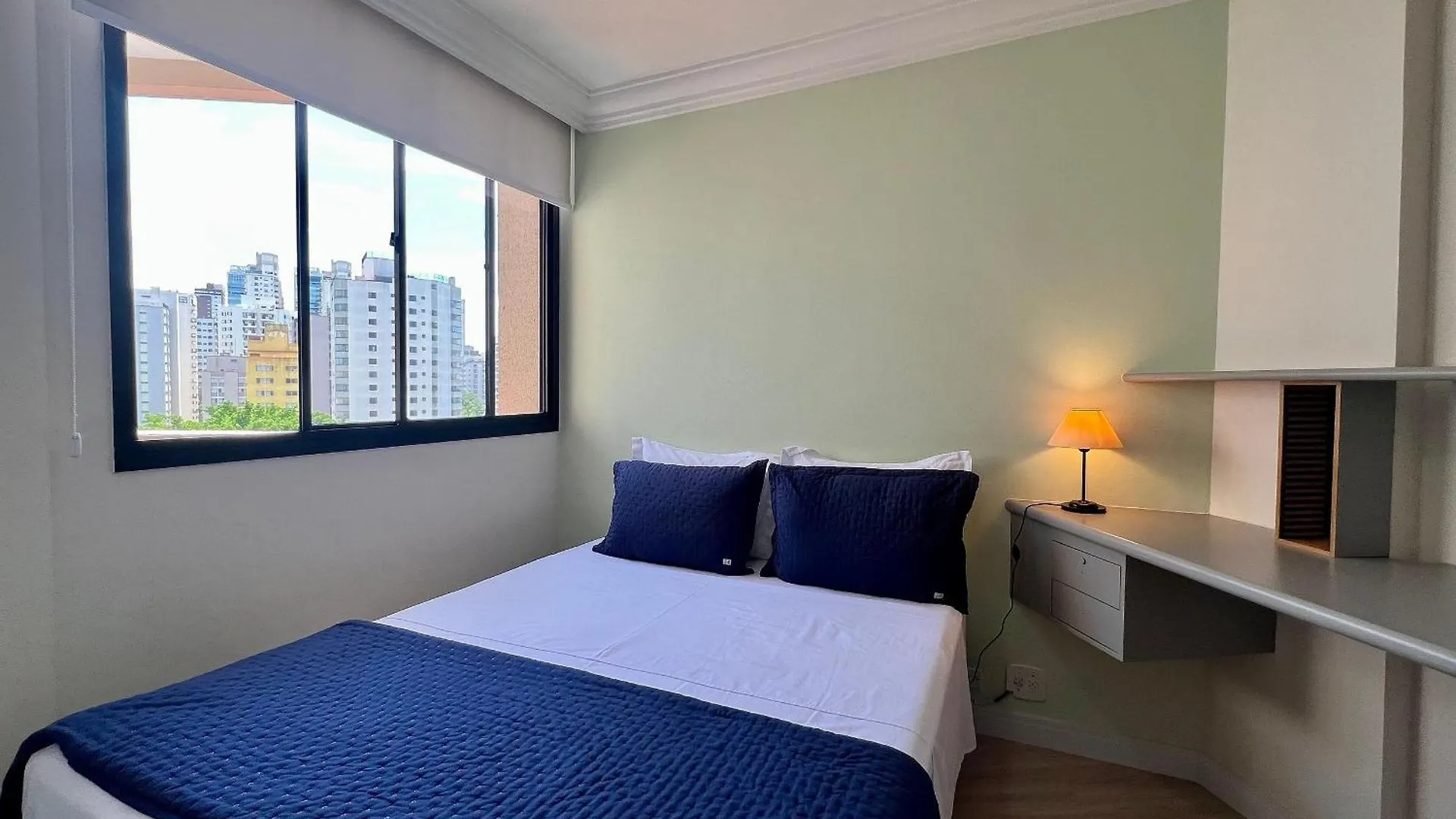 Studio Internet Rapida Ao Lado Shopping Ibirapuera Sao Paulo